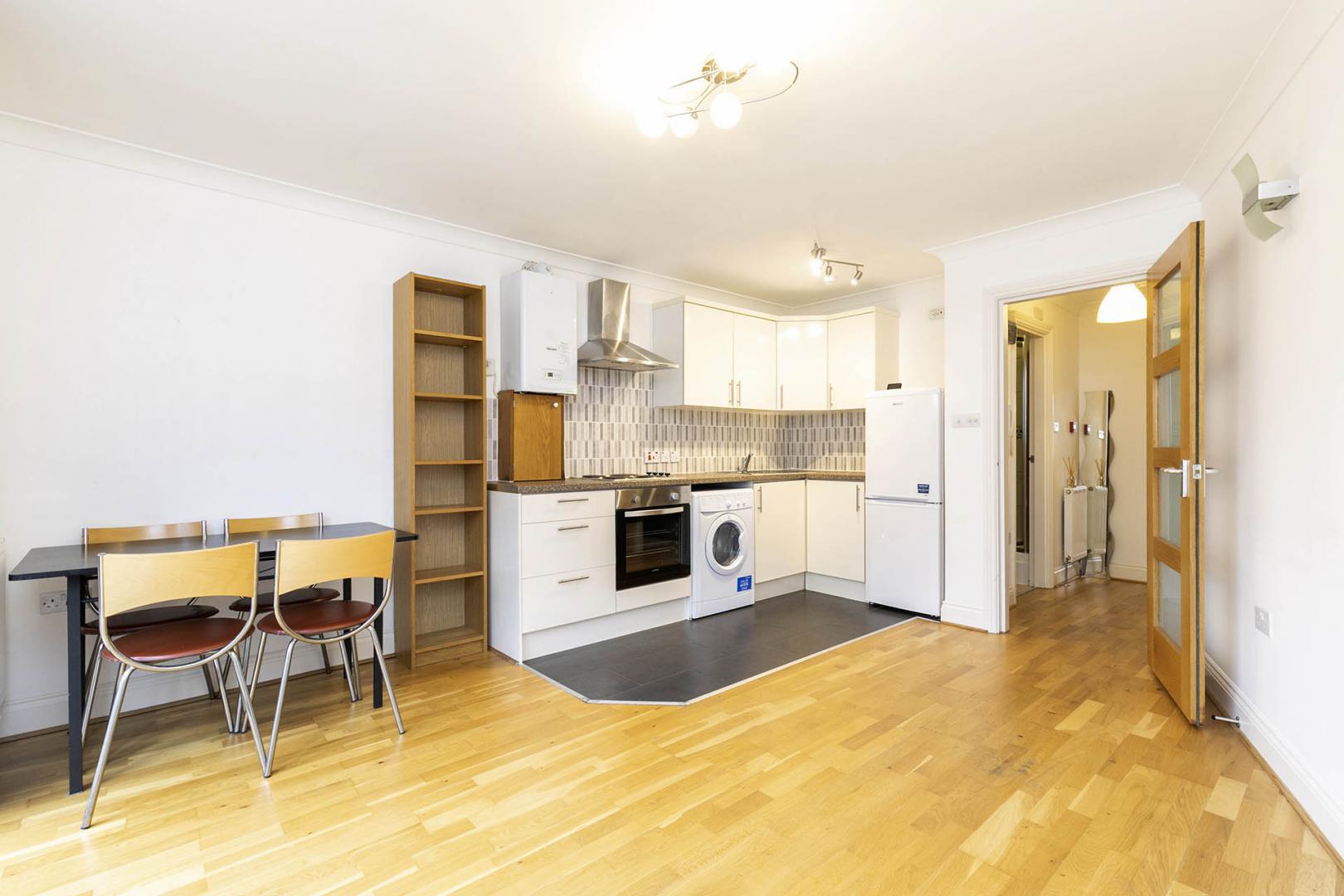 1 Bedroom, 1 bath, 1 reception Flat			 Heathfield Park, , WILLESDEN GREEN